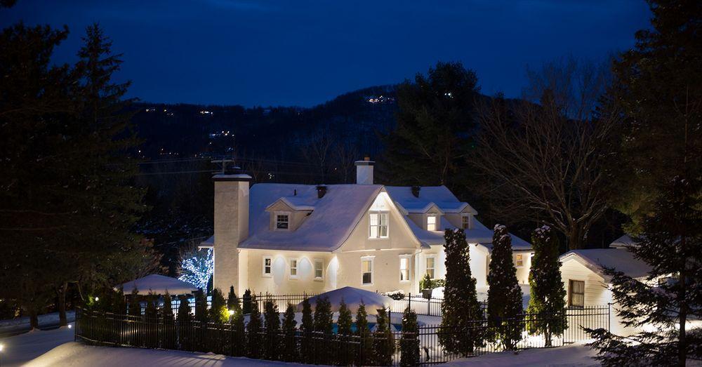 Auberge Sous L'Edredon B&B Saint-Sauveur-des-Monts Esterno foto