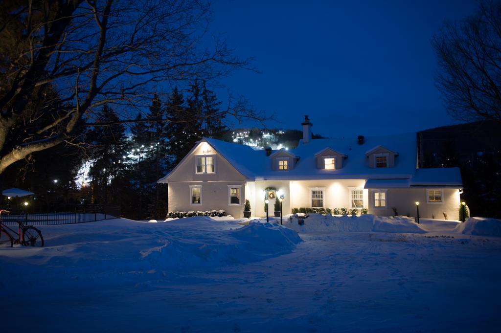 Auberge Sous L'Edredon B&B Saint-Sauveur-des-Monts Esterno foto